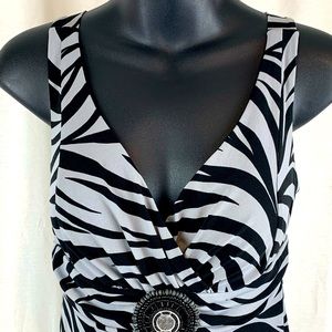 NWOT En Focus maxidress gray black zebra, size 8 Petite